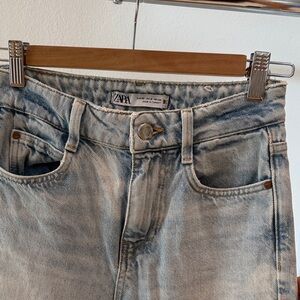 Excellent condition great classic Zara High Rise Light Blue Women's Jeans